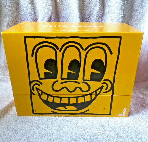 Book keith haring - book",